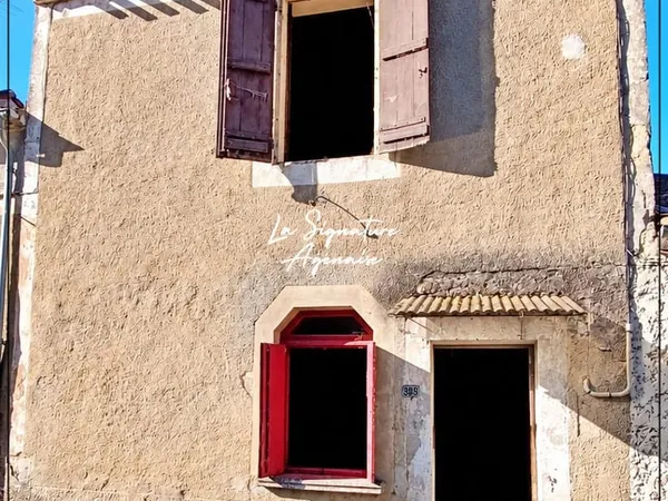 MAISON EN PIERRE A RÉNOVER