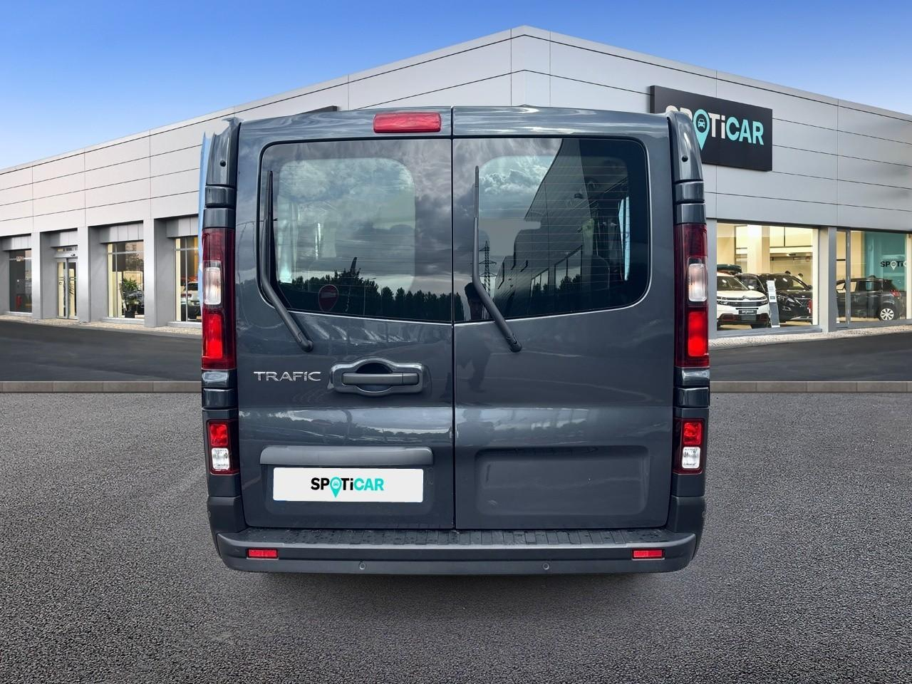 Renault Trafic l2 2.0 blue dci 150ch s&s zen 8 places — photo 5