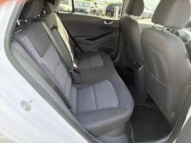 Hyundai Ioniq plug-in 141ch creative — photo 7