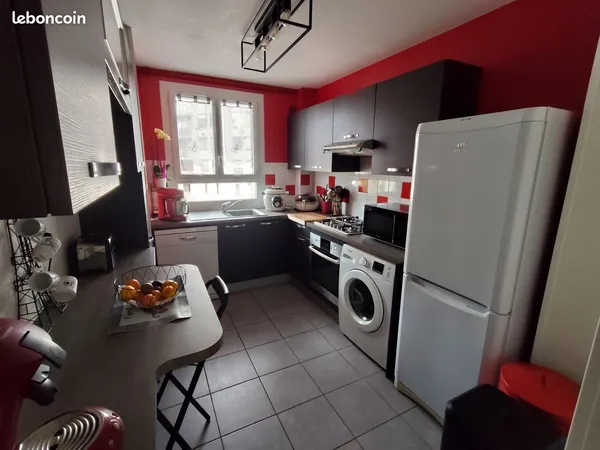 Appartement T4 81 m² proche CHU