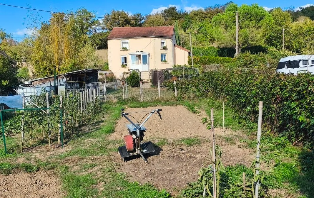 Photo 3