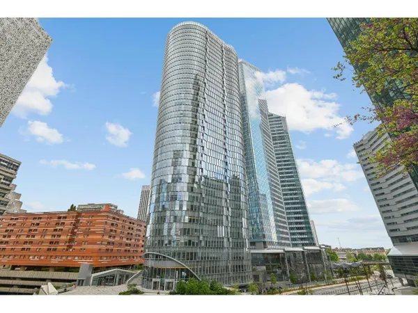 Bureaux 895 m²