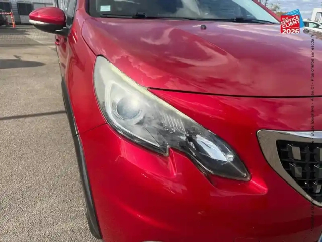 Peugeot 2008 1.6 bluehdi 100ch allure — photo 13