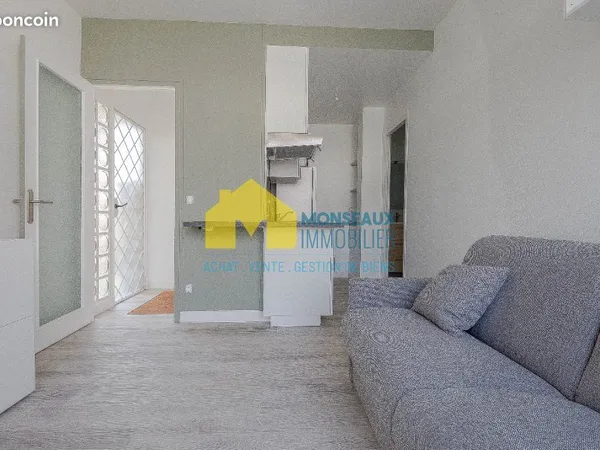 Studio 1 pièce 21 m²