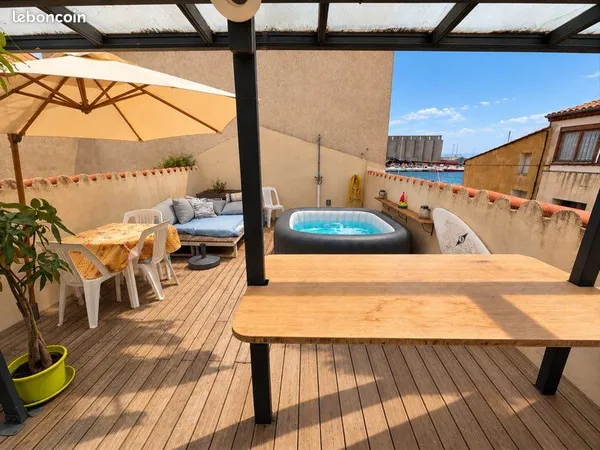 Charmante maison de village avec terrasse tropezienne 40m2