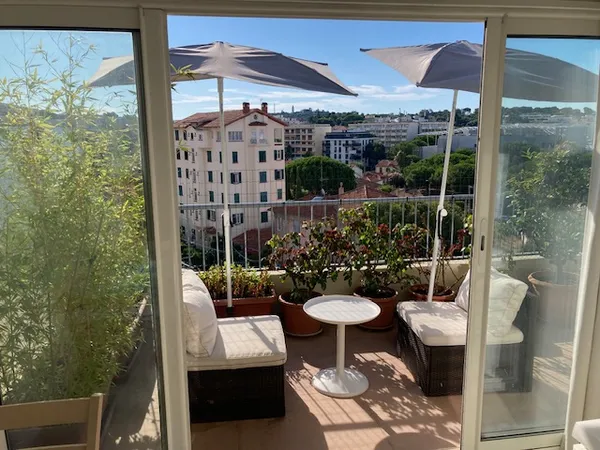 Loue studio 27m² dernier étage à partir du 11 Septembre 2026