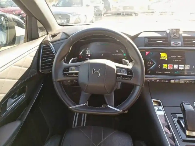 Ds Ds 7 ds7 crossback hybride e-tense 300 eat8 4x4 — photo 9