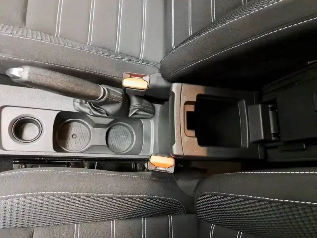 Dacia Duster eco-g 100 4x2 — photo 35