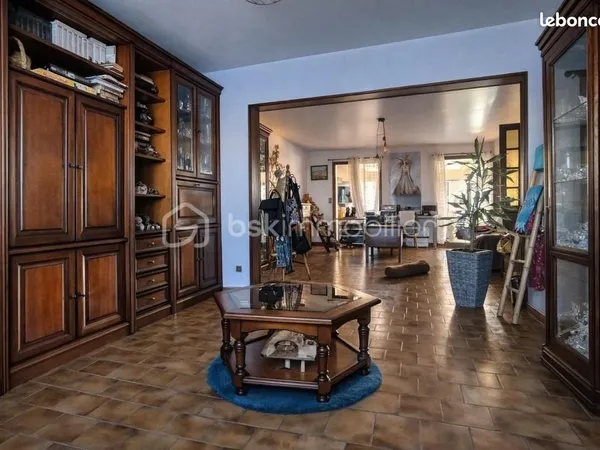 Maison 6 pièces 200 m²