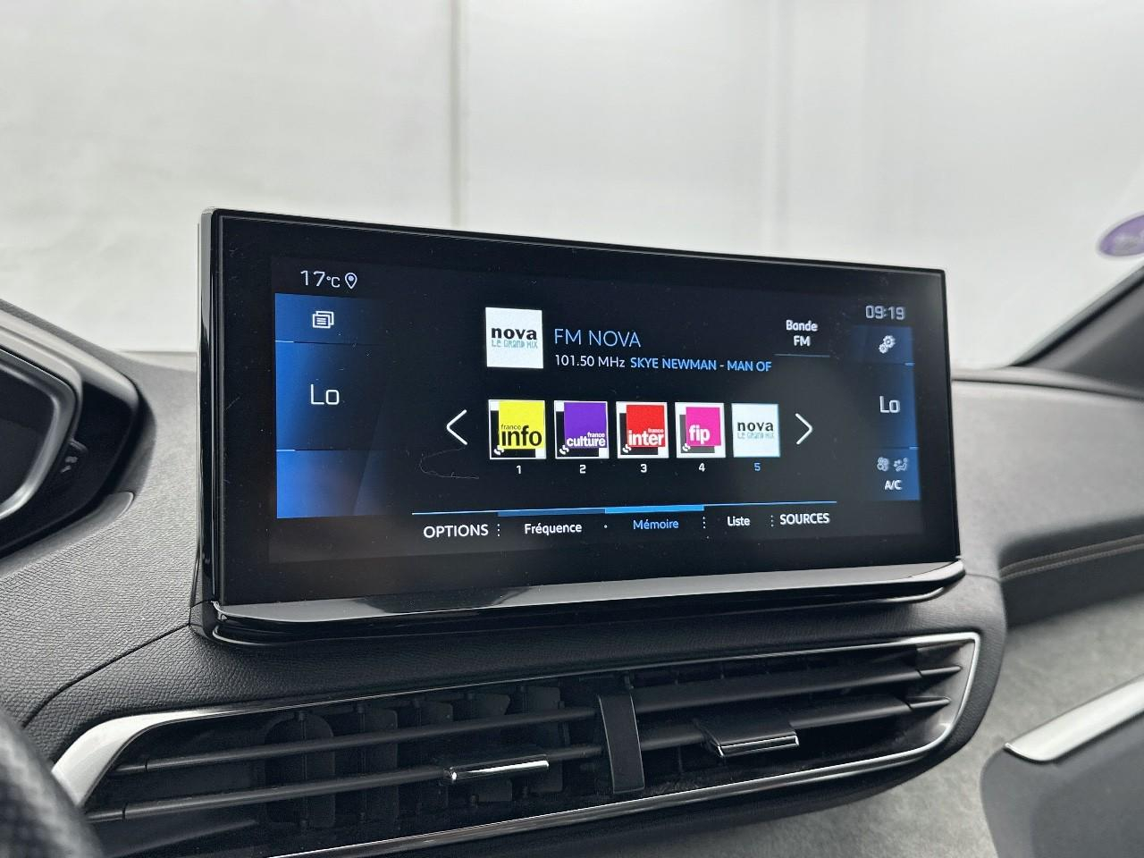 Peugeot 3008 puretech 130ch s&s eat8 gt — photo 25