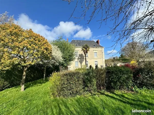 Maison 10 pièces 227 m²