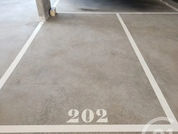 Parking 13 m²