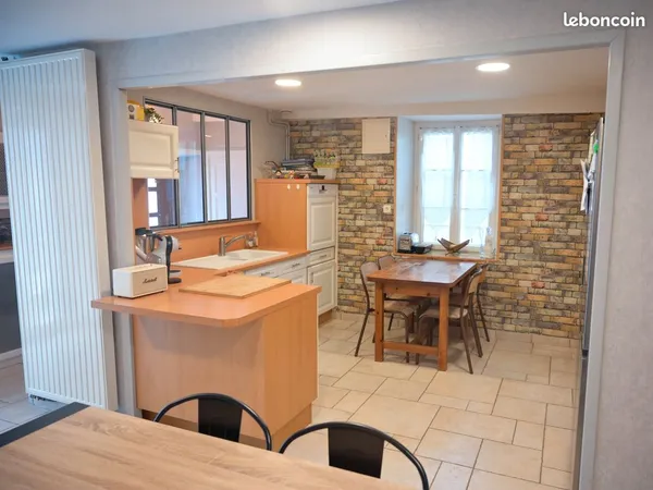 Maison de village 110 m² - 3 chambres - Garage - Jardin