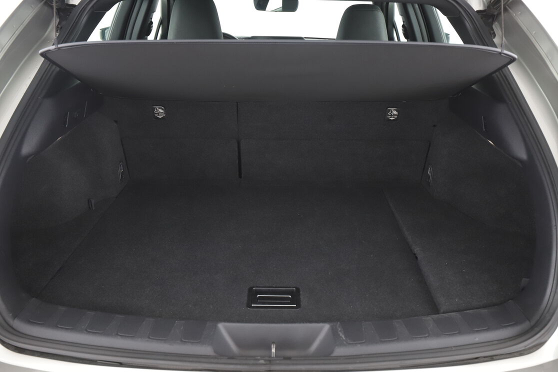 Lexus UX-Serie 250h Pack Business 2WD — photo 16