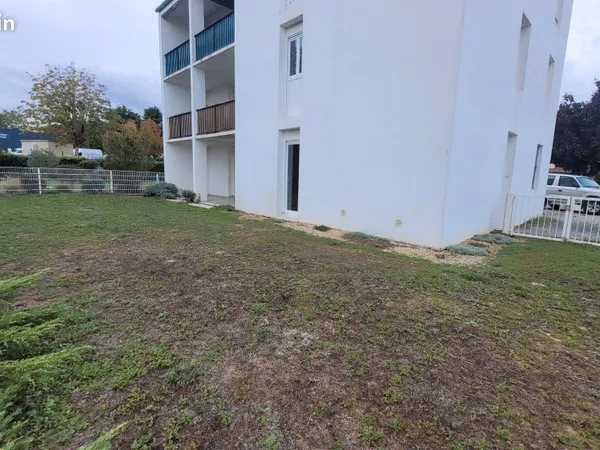 Appartement T4. 78 m2 650 par mois