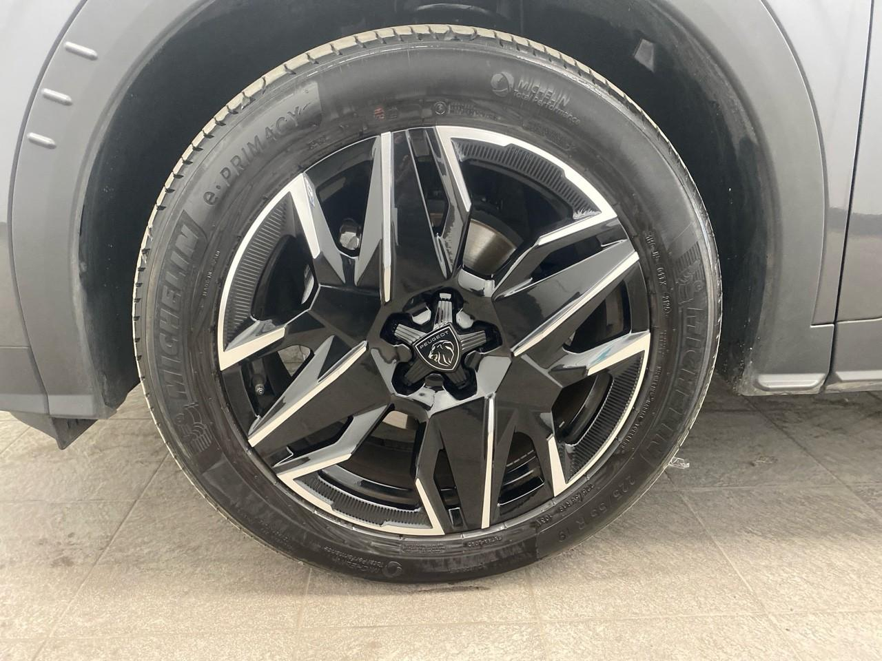 Peugeot 3008 hybrid 145 e-dcs6 allure — photo 11