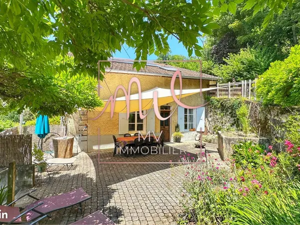 Maison 9 pièces 272 m²
