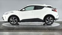 Toyota C-Hr 122h Edition 2WD E-CVT MY22 — photo 7