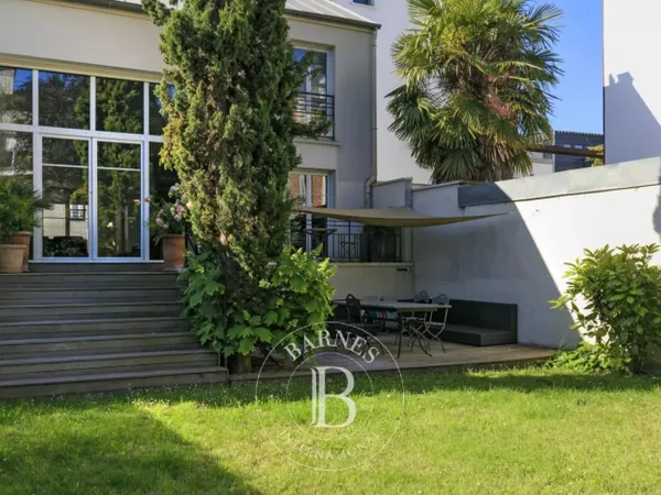 Maison contemporaine sur l'île-saint-Germain