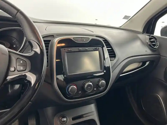 Renault Captur tce 90 energy — photo 21