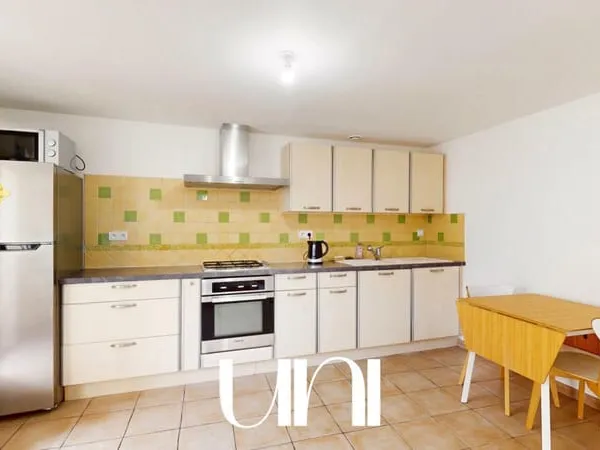 Maison 3 pièces de 54,50 m2 avec petite terrasse - Caen rive droite