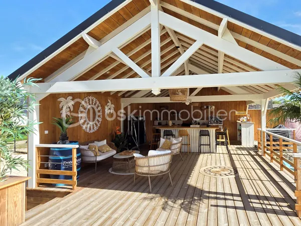 Maison 7 pièces 280 m²