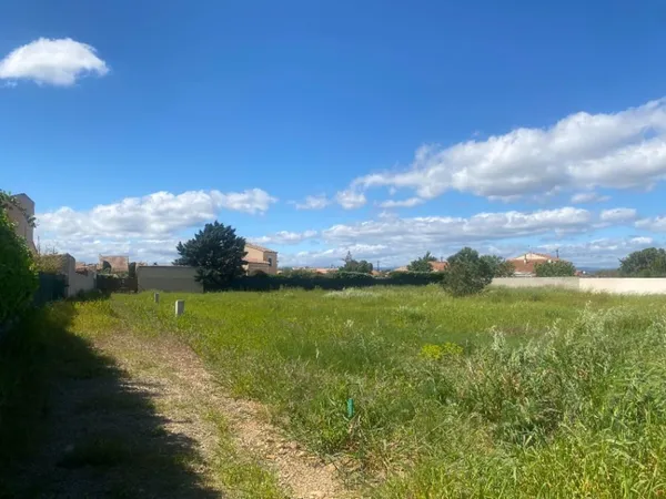 Terrain 549 m²