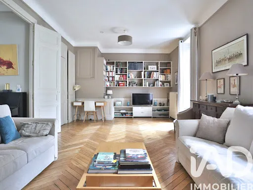 Maison 8 pièces 224 m²