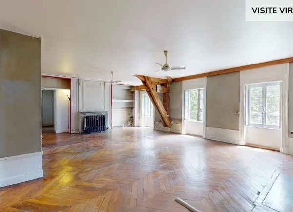 Appartement 9 pièces 195 m²