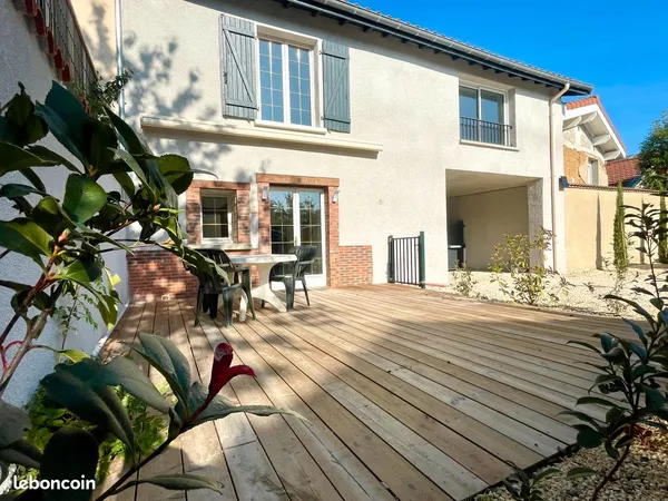 Maison 130m2 coeur Francheville le Haut