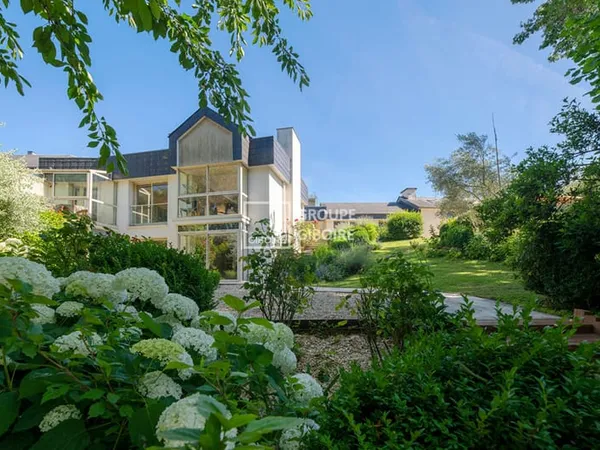 A VENDRE - GROUPE GIBOIRE - Maison d'architecte récente à vendre à Rennes Nord Saint-Martin, 8 pièce