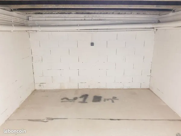 Box / Garde-meubles de 10 m²