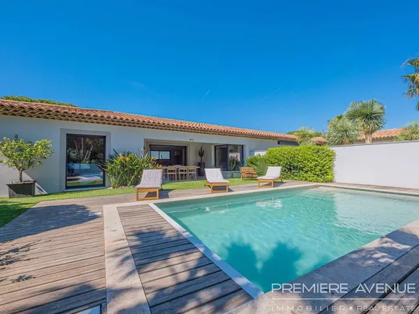 SAINTE-MAXIME VILLA 6 PIECES SEMAPHORE