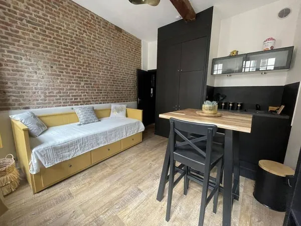 Studio 1 pièce 18 m²