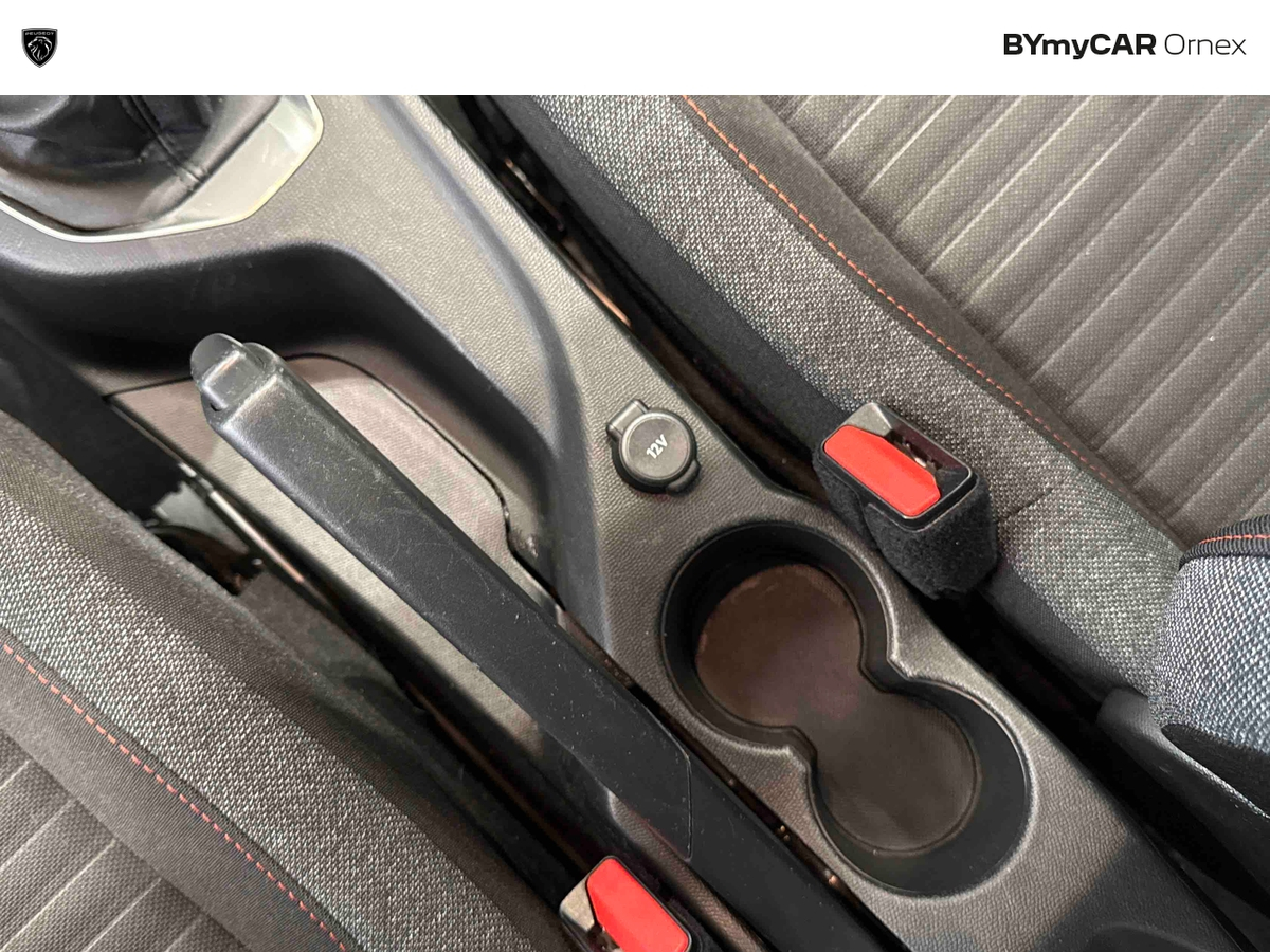 Peugeot 208 BlueHDi 100 S&amp;S BVM6 — photo 31
