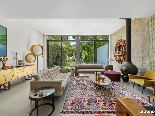 Maison 6 pièces 235 m²