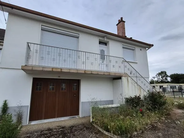 Maison 91 m2 à réinventer Sous-sol complet et beau potenti