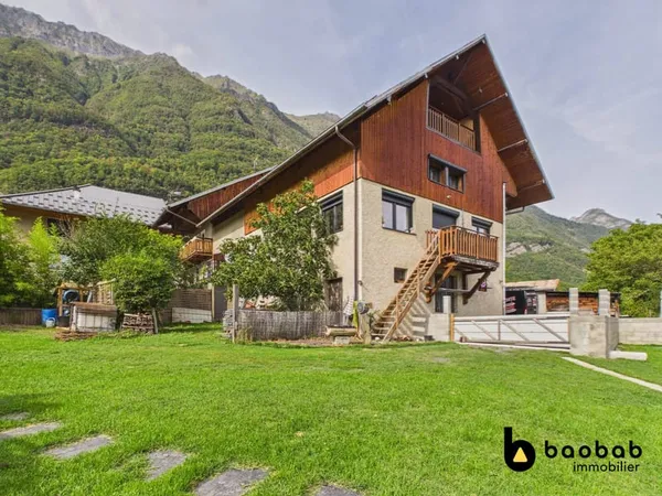 Belle maison mitoyenne