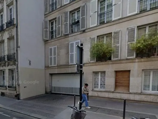 Parking 12 m²