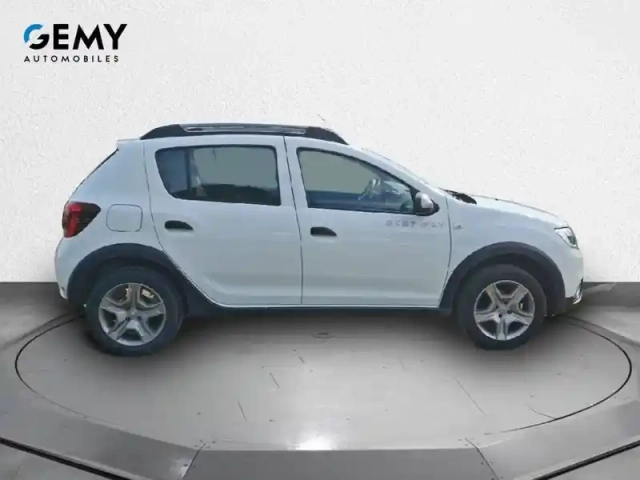 Dacia Sandero tce 90 easy-r — photo 4
