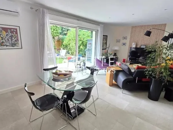Maison 6 pièces 111 m²