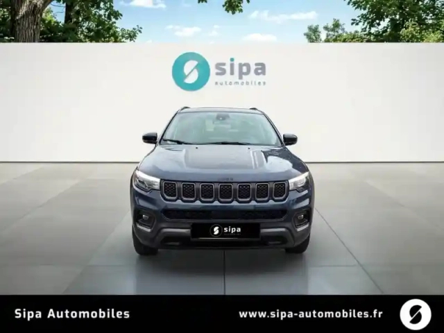 Jeep Compass 1.3 phev t4 240 ch 4xe eawd — photo 8