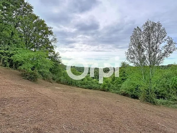 Terrain 2000 m²