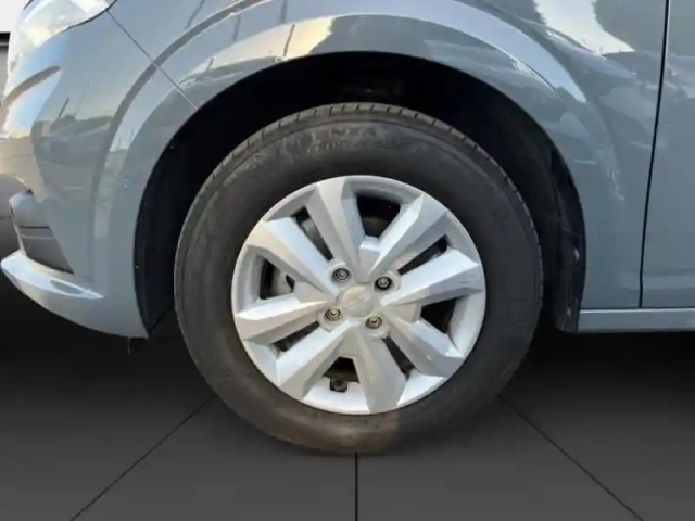 Dacia Sandero 1.0 eco-g 100ch expression — photo 11
