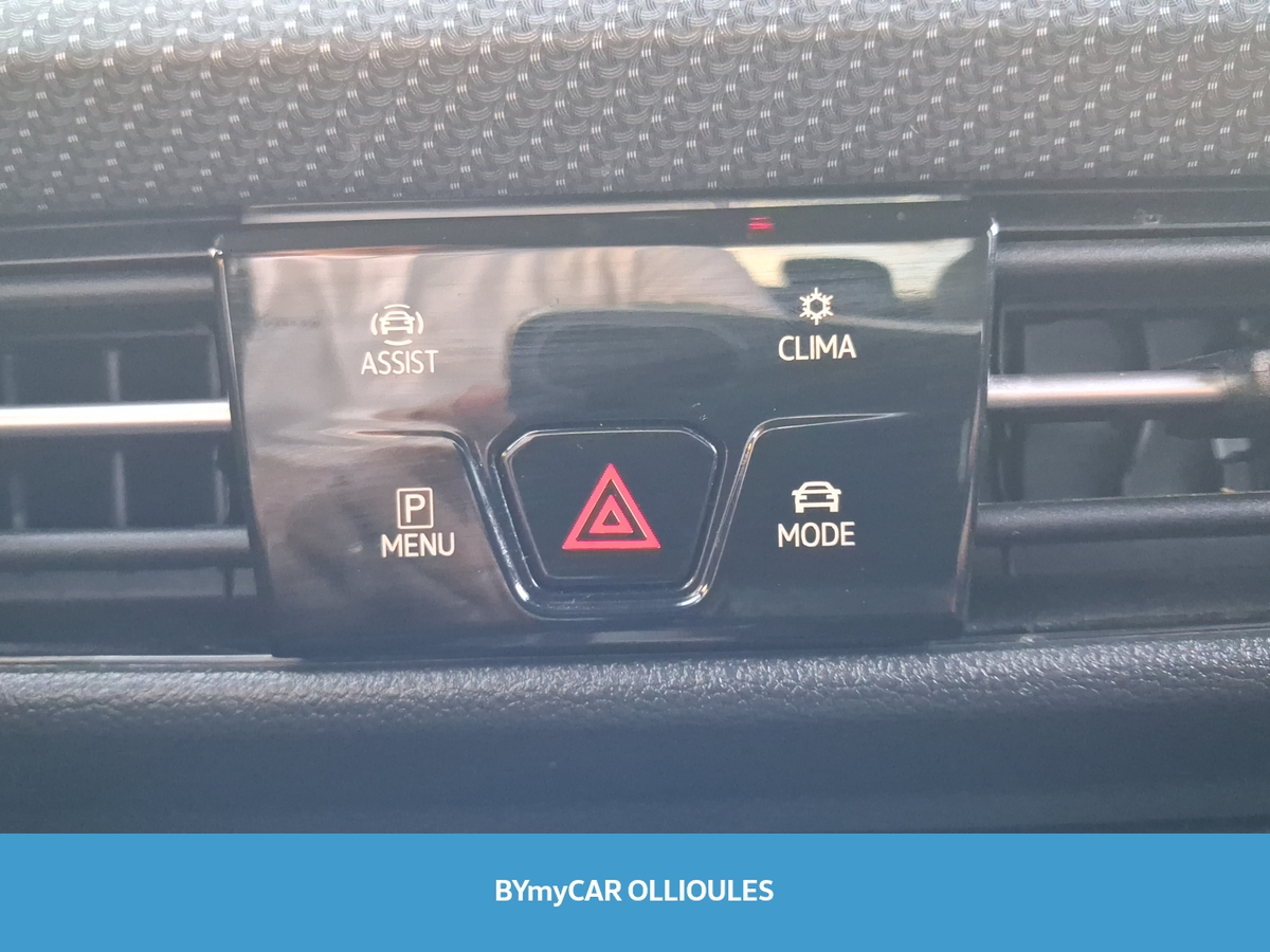 Volkswagen Golf 2.0 TDI SCR 150 DSG7 — photo 33