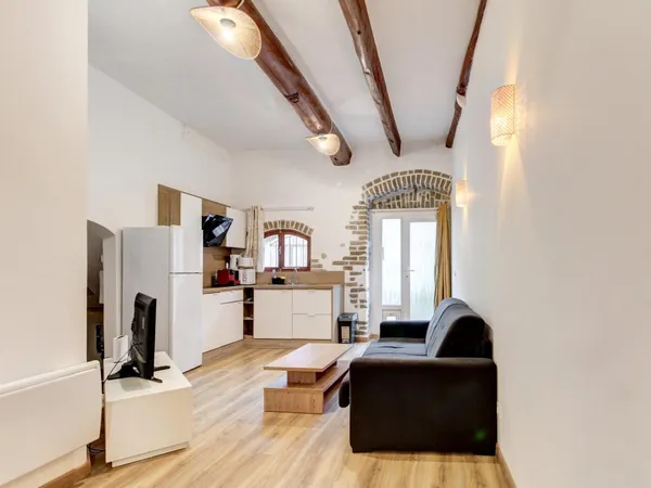 Cessole – Studio rénové avec espace nuit