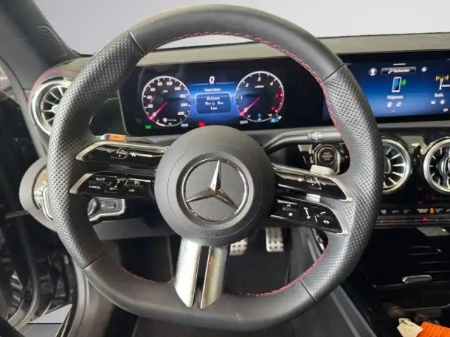Mercedes Cla 220 d coupé amg line — photo 10