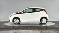 Toyota Aygo 1.0 VVT-i 72ch x-play 5P MY19 — photo 7