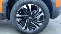 Peugeot 2008 1.2 PureTech 130ch S&S Allure Pack — photo 11