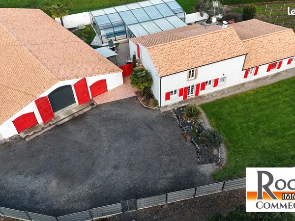 Propriété 7 pièces 210 m²